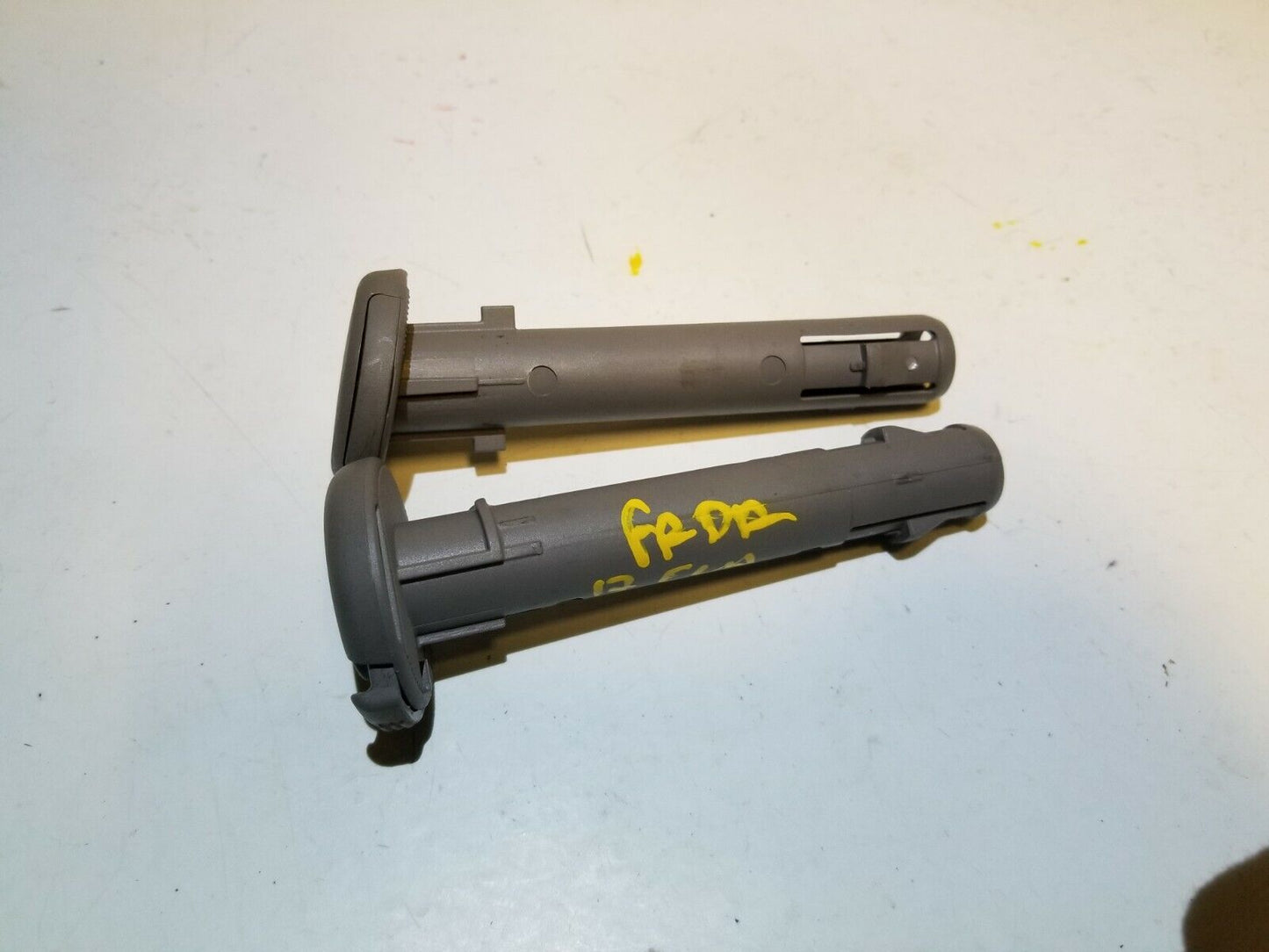 2017 2018 Hyundai Elantra Front Left Driver Seat Headrest Guide Sleeve OEM 22k