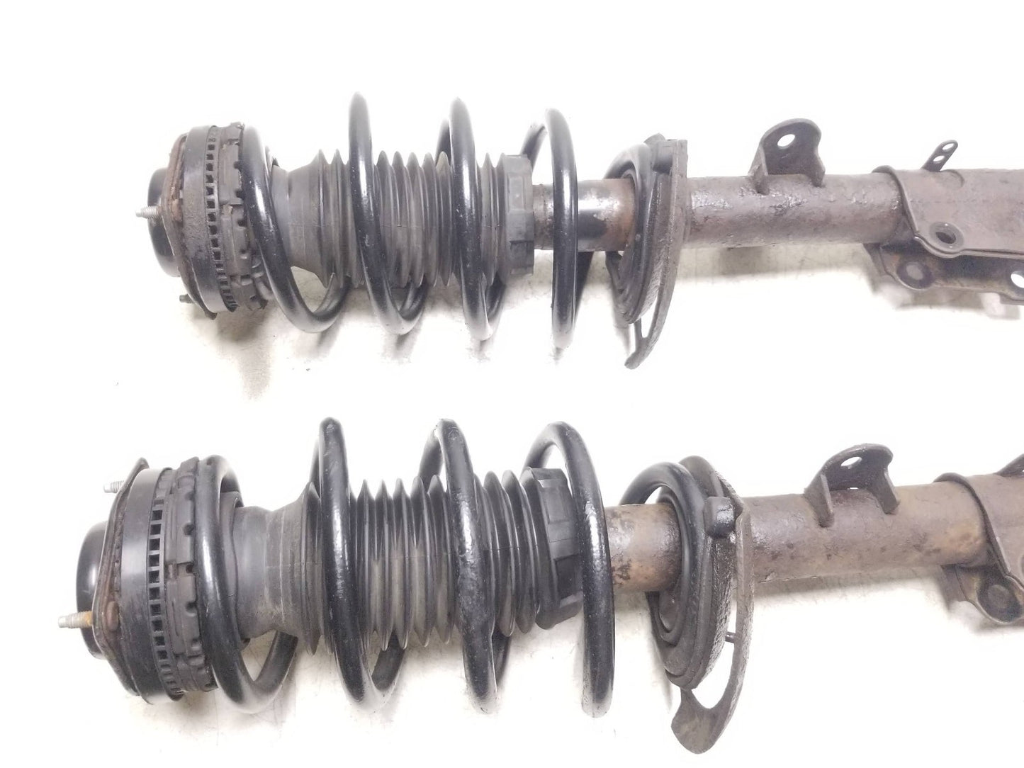 2016 Dodge Grand Caravan Front Shock Strut Absorber With Spring Pair OEM