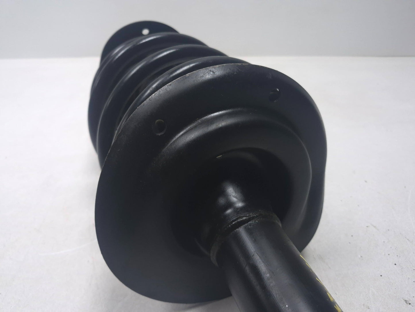 2007 Cadillac DTS Front Shock Strut Absorber Passenger Side Right OEM