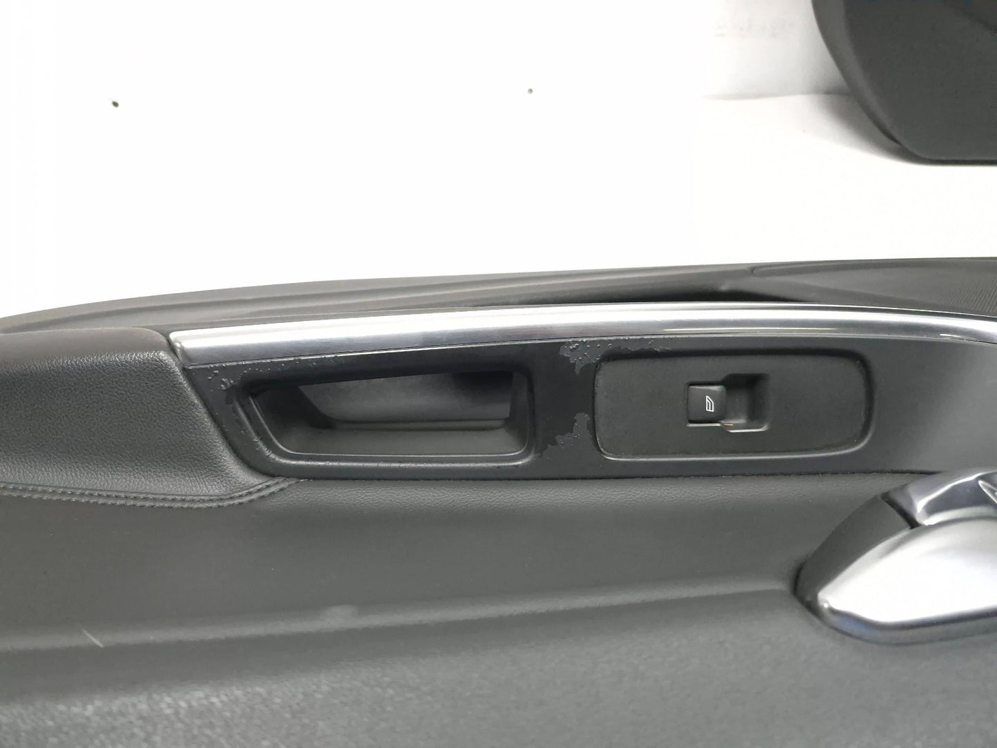 2013 Volvo S60 Front Door Interior Trim Panel OEM 39823447