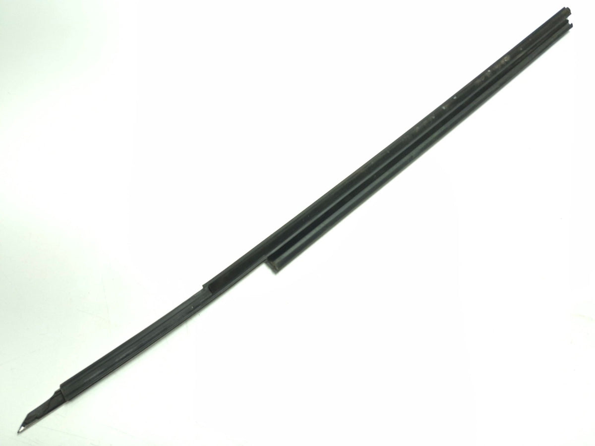 2010 Audi A5 3.2l Coupe Front Window Seal Trim Molding Passenger Side OEM