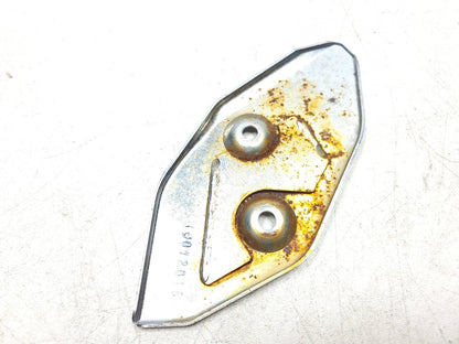2015-2018 Yamaha Yzf-r3 Yzfr3 Right Front Footrest Foot Peg Bracket Cover OEM