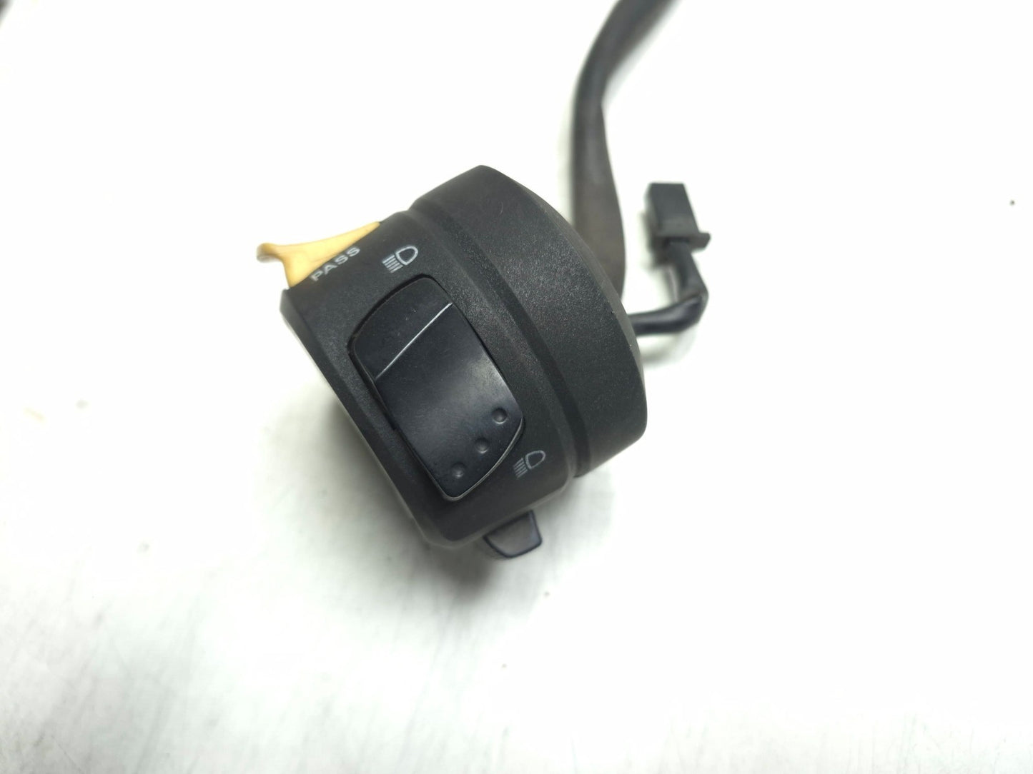 2015 Suzuki Gw250 Inazuma 250 Left Handlebar Switch OEM