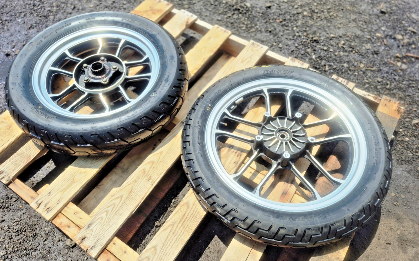 1985 Honda Shadow Vt500c Wheel Rim W/ Tire Front & Rear *straight* OEM