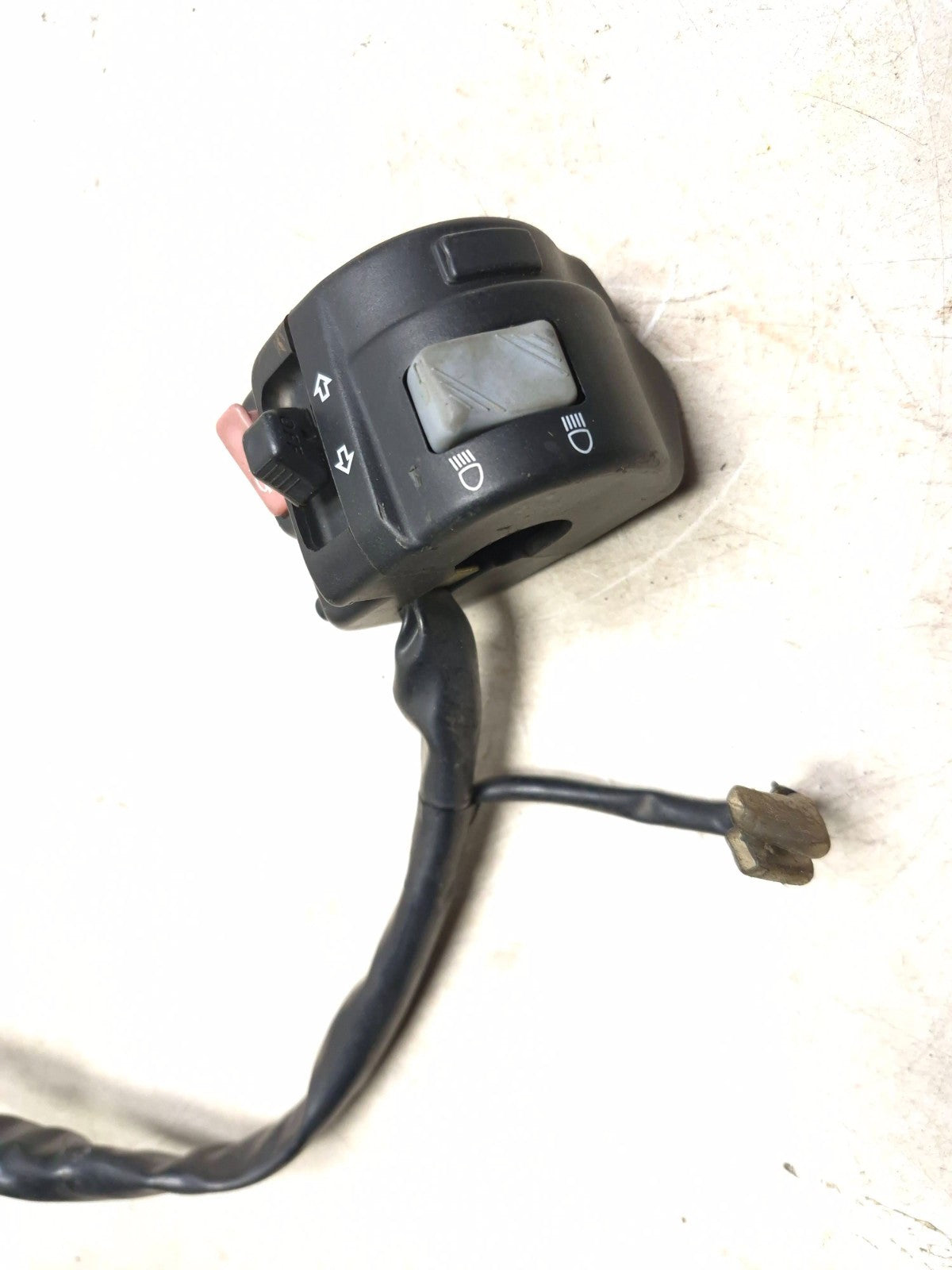 2002 Suzuki V-strom 1000 Dl1000 Left Handlebar Headlight Turn Signal Horn Switch