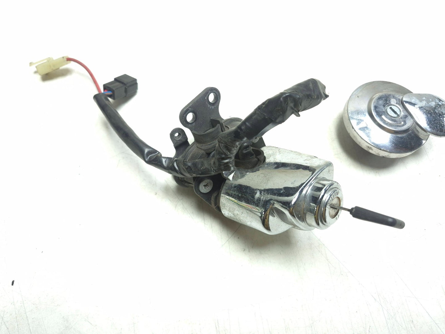 2009 Honda Shadow Vt750 Spirit Ignition Set Key Lock Fuel Tank Cap OEM
