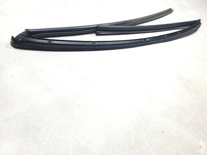 07-09 Mitsubishi Outlander Door Window Belt Seal Front Passenger Side 3pcs OEM