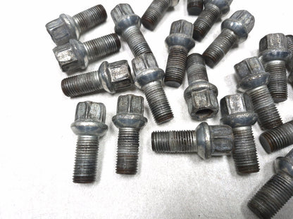 2015 Volkswagen Golf Wheel Lug Bolt 20pcs OEM