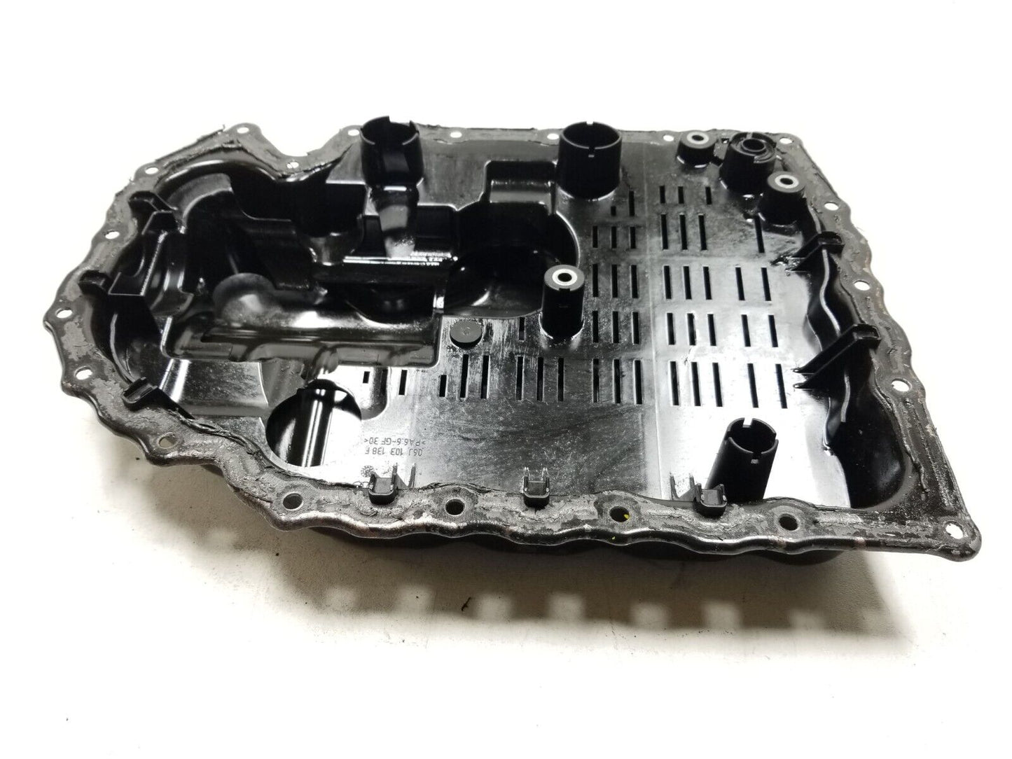 2009 - 2017 Volkswagen Tiguan Engine Oil Pan  2.0l OEM