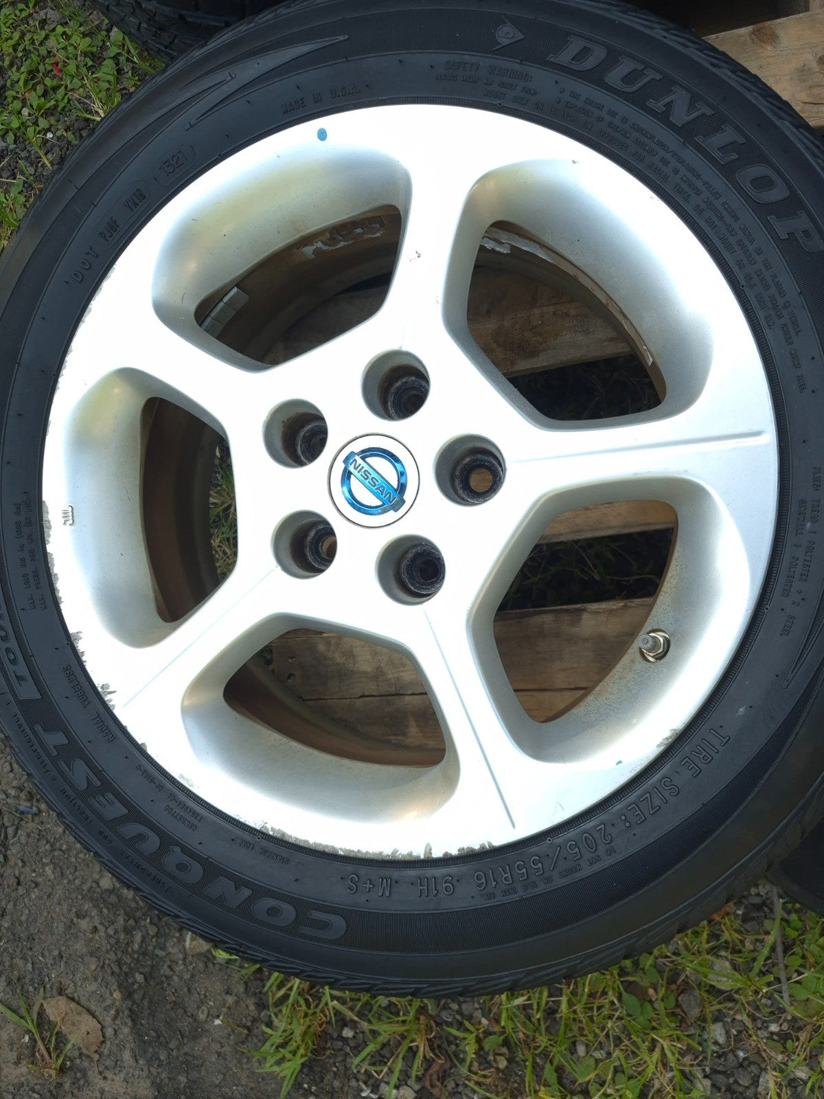 2012 Nissan Leaf Wheel Rim W/ Tire 205/55 R16x6.5j 7.3/32 4 Pcs OEM