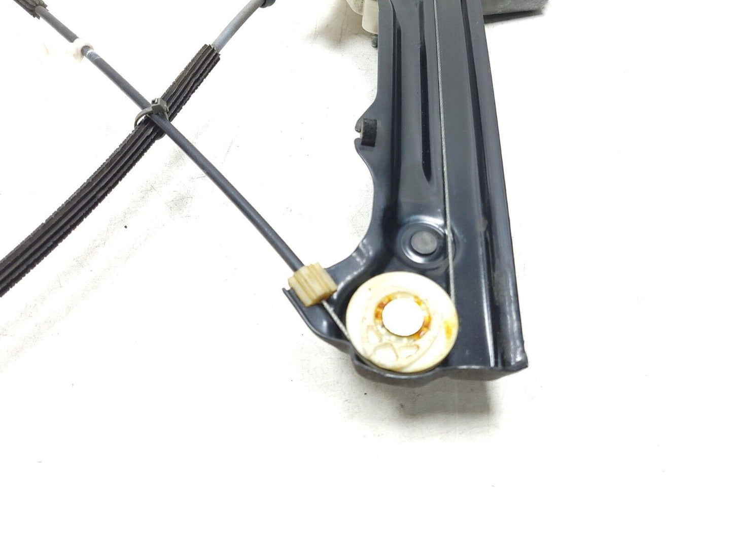 2009 - 2013 BMW X5 E70 Window Regulator & Motor Front Driver Side Left OEM