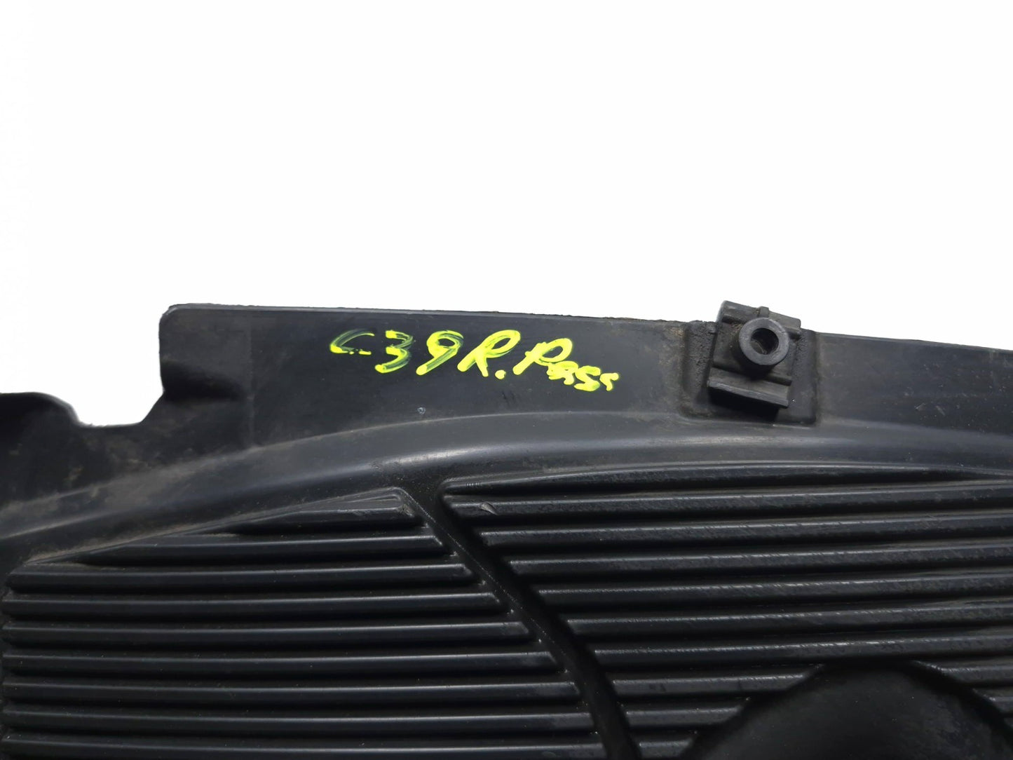 2014 Hyundai Accent Splash Shield Inner Fender Liner 2pcs OEM