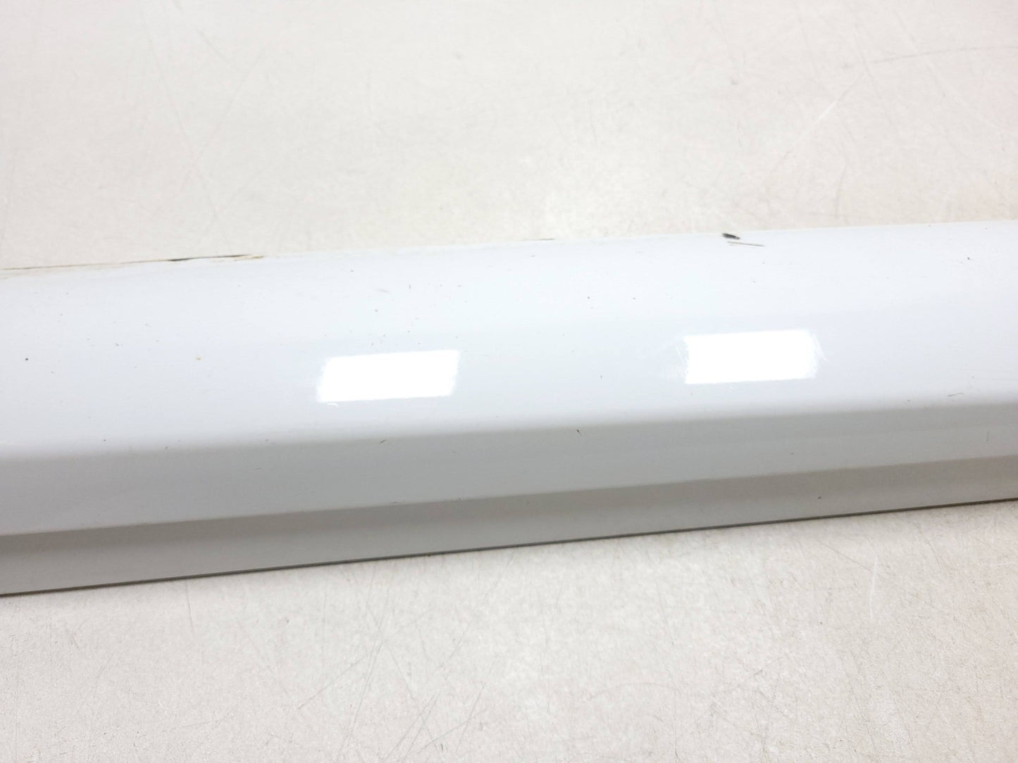 17-22 Alfa Romeo Giulia Rocker Panel Skirt Molding Passenger Side OEM 21k Miles