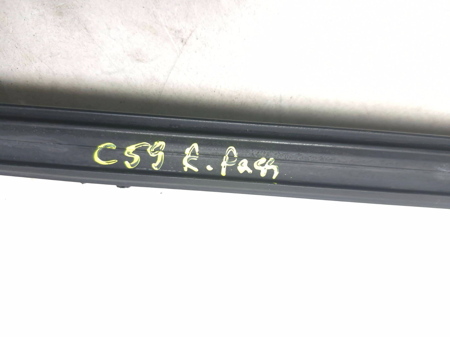2008 Acura Tl Rear Door Weatherstrip Seal Passenger Side Right Set OEM