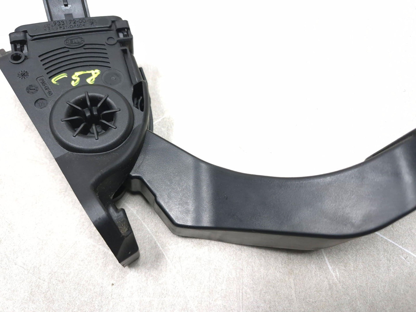 2018 Chrysler 300 Limited AWD Accelerator Throttle Gas Pedal OEM