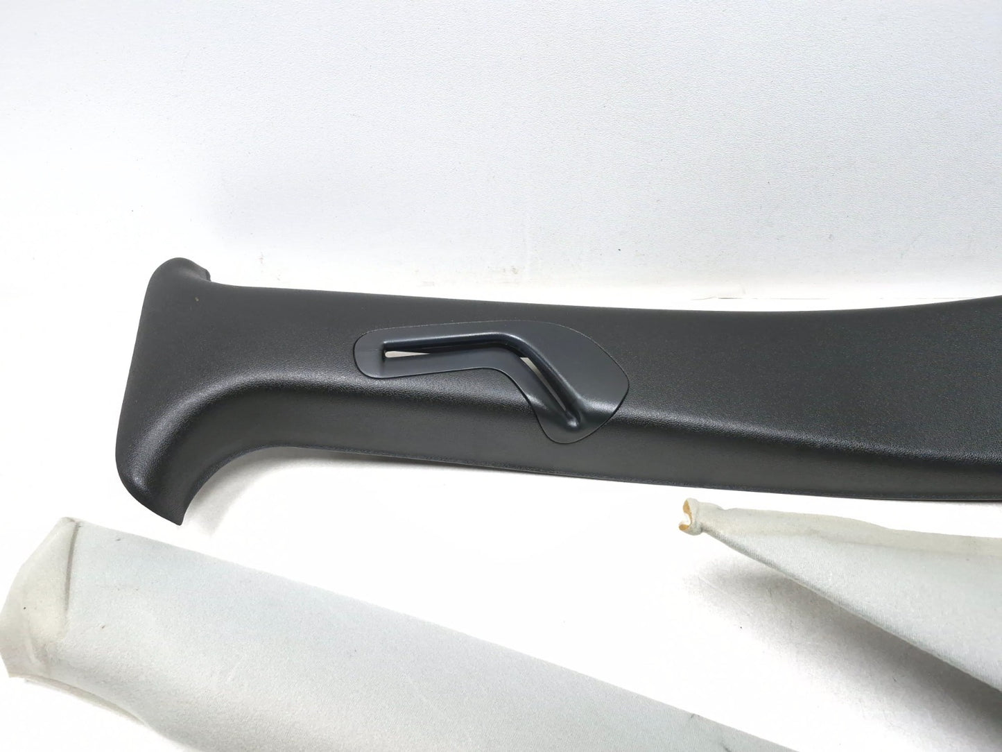 2007 Saab 9-5 Aero A-pillar & B-pillar & C-pillar Molding Trim Kit OEM