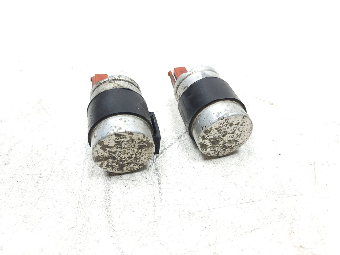 1984 - 1987 Honda Gl1200 Goldwing Relay Fr-3116 2pcs OEM