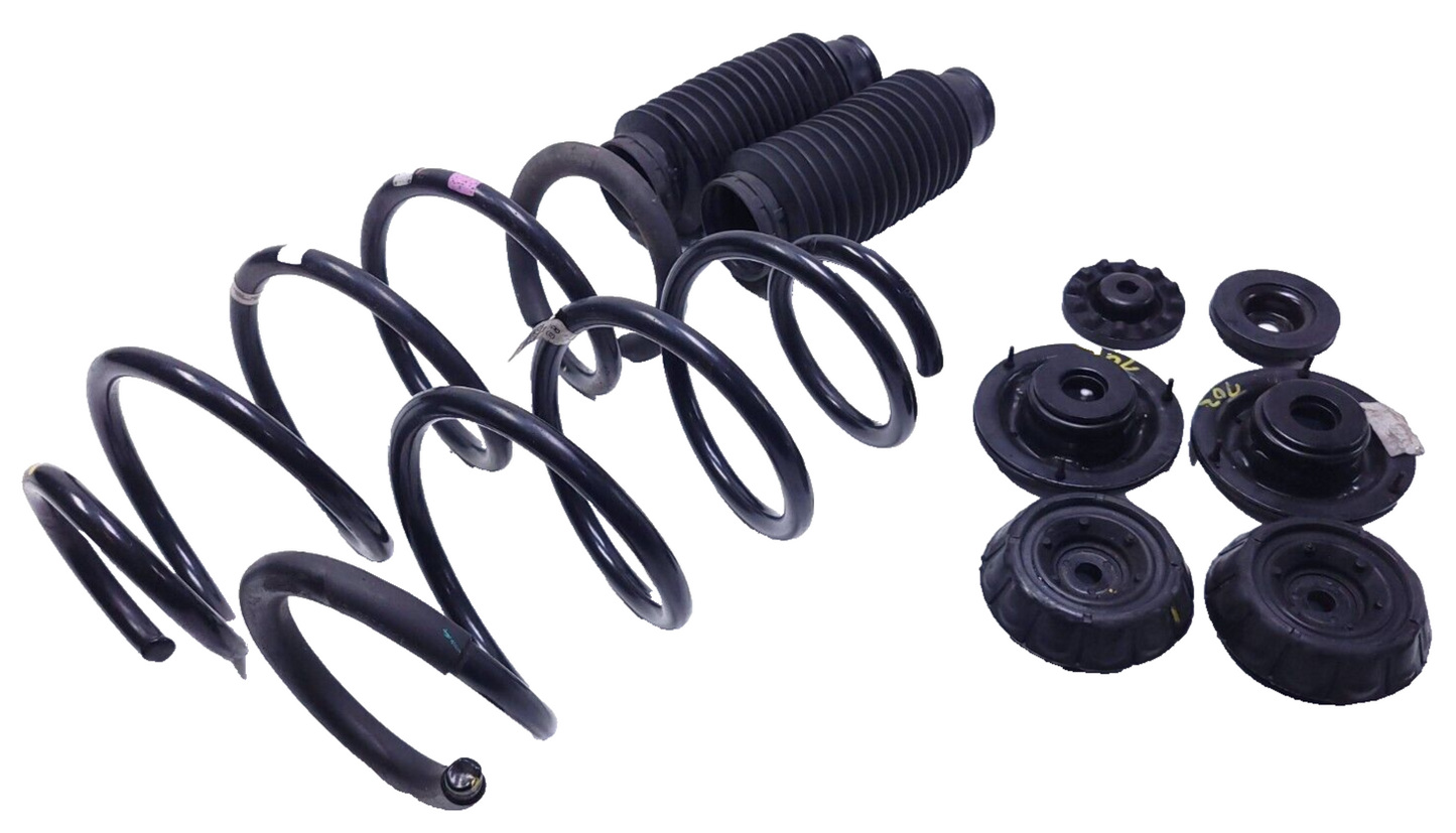 2020 Hyundai Venue Front Coil Spring 2pcs W/ Insulator & Strut Mount OEM