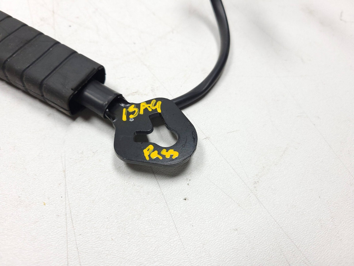 2011 - 2015 Audi A4 Front Seat Belt Buckle Passenger Side Right OEM