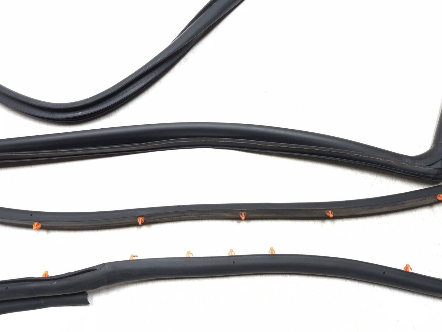 2017 Dodge Journey Rear Driver Door Weatherstrip Seal 5 Pcs OEM