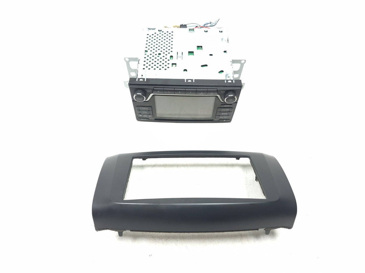 2015 Nissan Sentra Am Fm Cd Player Radio Receiver & Trim Bezel OEM