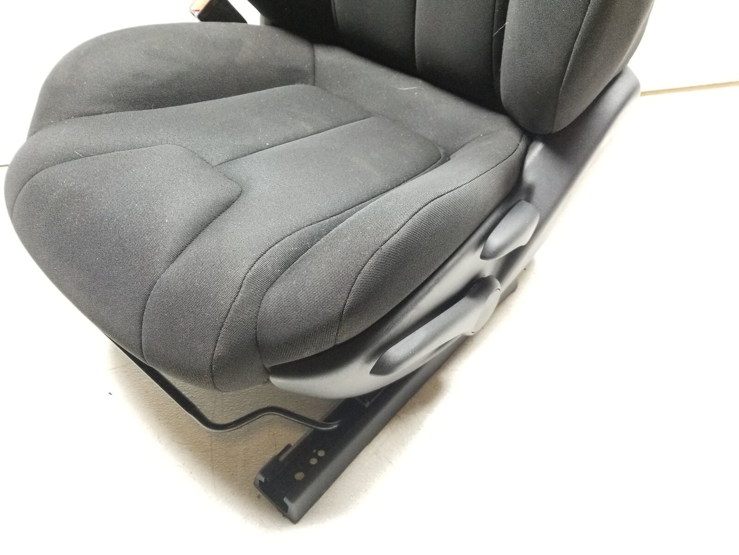 2013 Dodge Dart Front Driver Seat Left OEM 4000miles