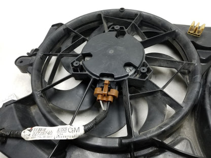 2005 Chevrolet Equinox Radiator Cooling Fan W/ Shroud 3.4l OEM