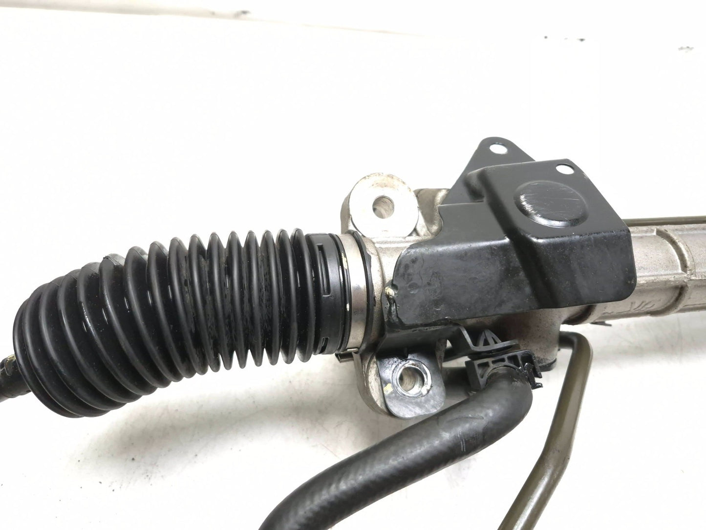 2013 Hyundai Genesis Coupe Power Steering Gear Rack & Pinion OEM