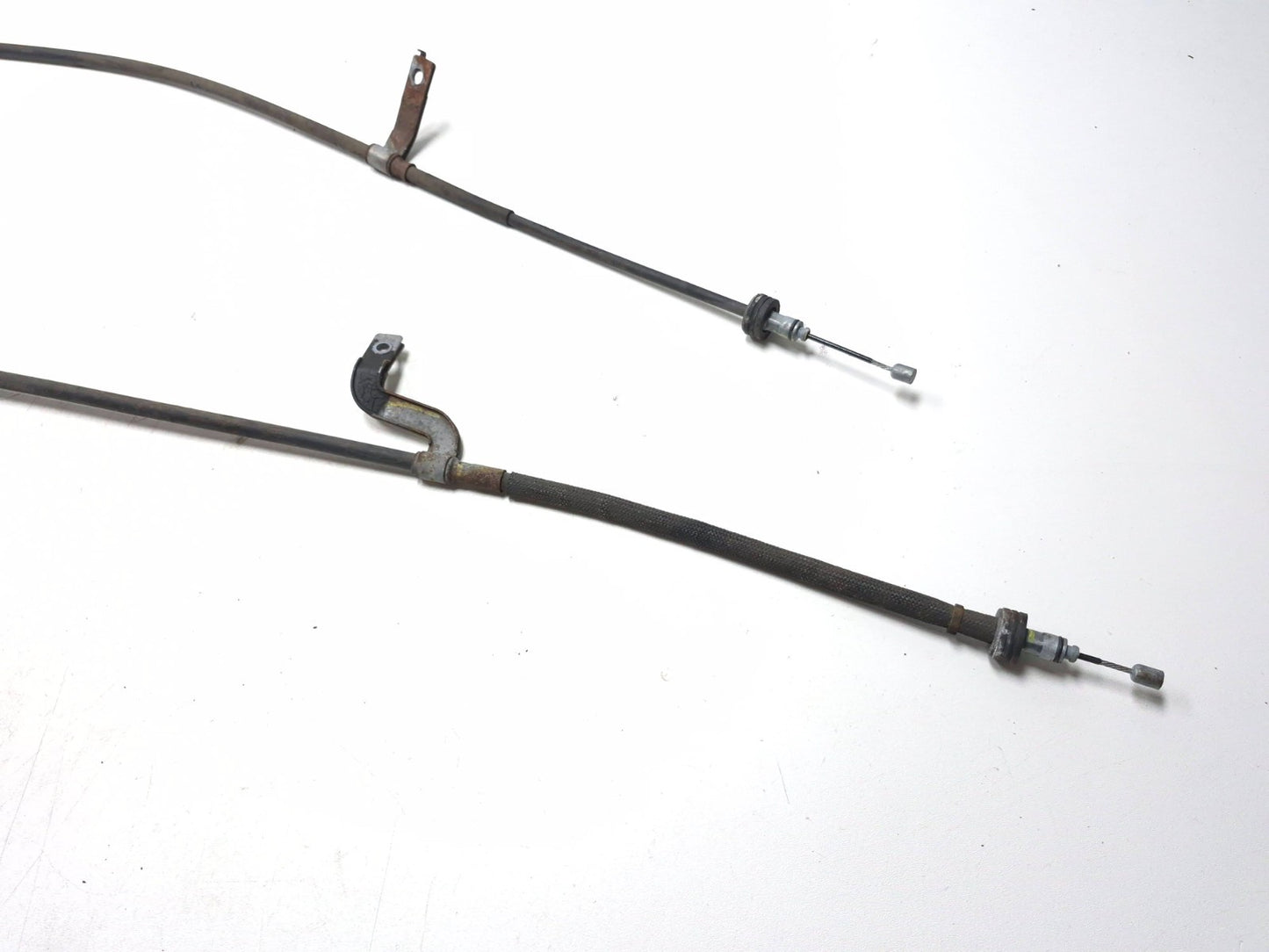2014 Hyundai Accent Parking Brake Cable Assembly 2pcs OEM