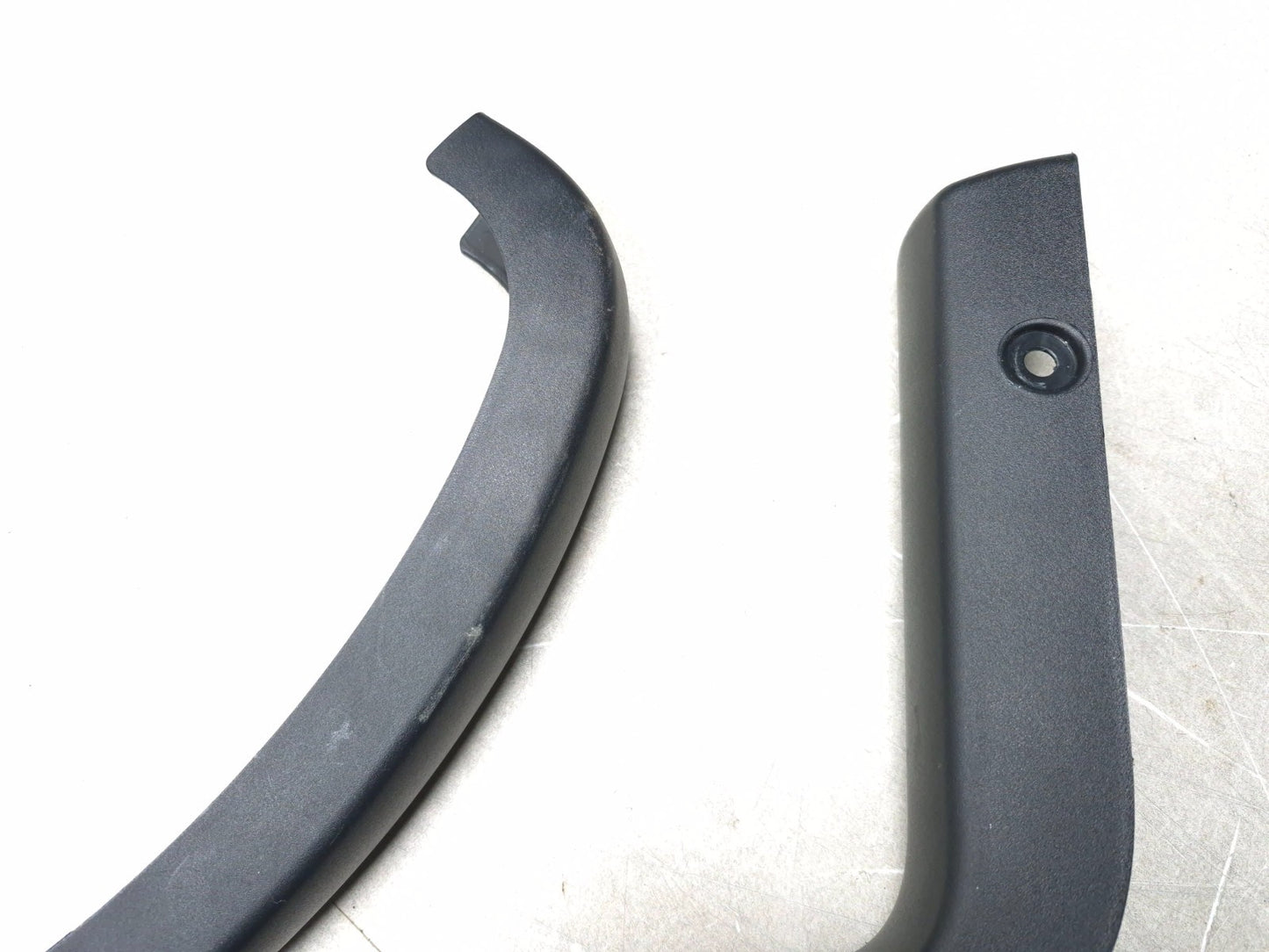2018 Chrysler 300 Trunk Hinge Cover Trim Left & Right OEM
