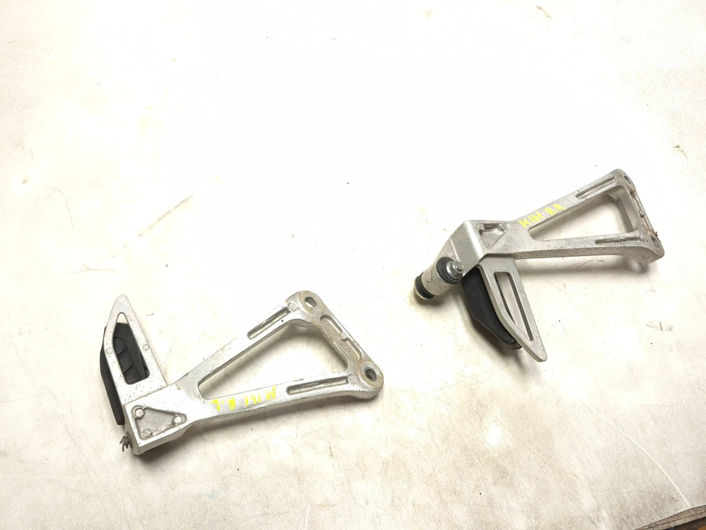 2013 Honda Cbr250 Rear Foot Peg & Bracket Left & Right OEM