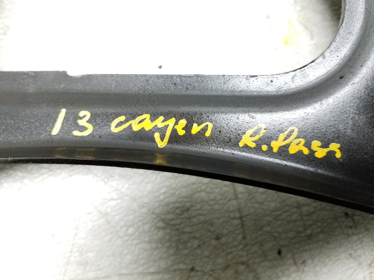 2013 Porsche Cayenne Rear Control Arm Rear Passenger Side Right 4pcs OEM