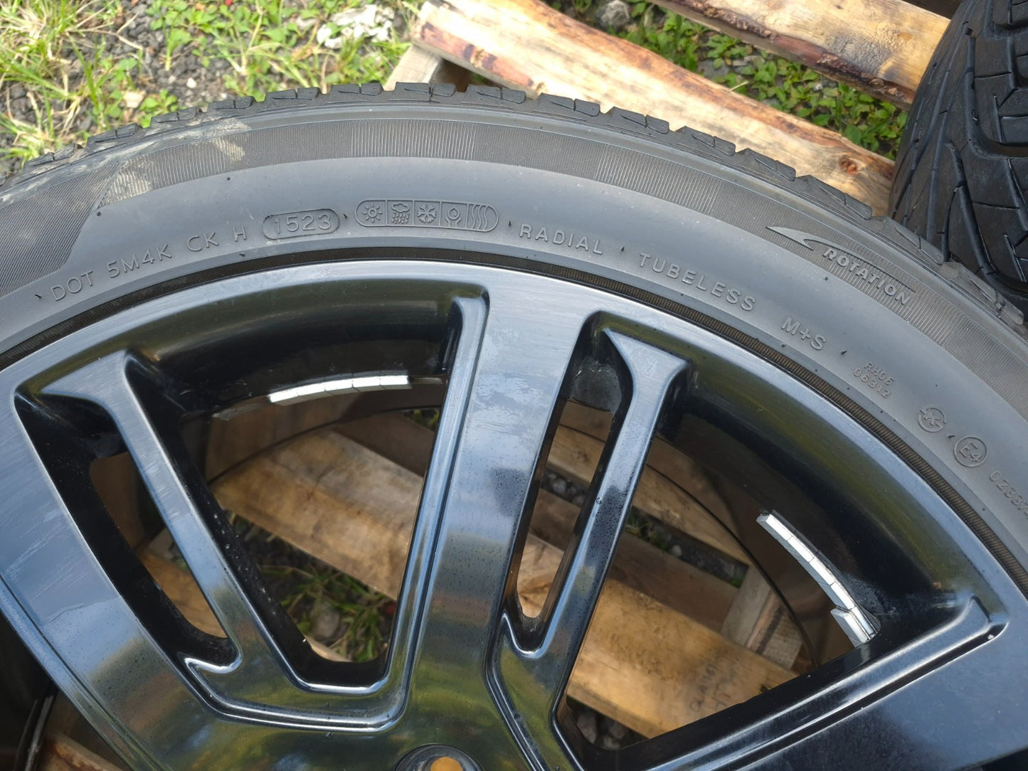 2008-2014 Cadillac Escalade Esv Wheel Rim W/ Tire 285/45 R22 8.5/32 Pair