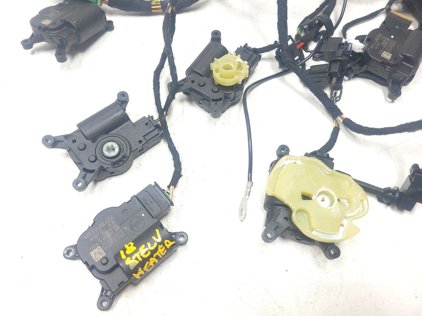 2018 Alfa Romeo Stelvio HVAC AC Heater Actuator Flap Motor & Wire Harness OEM