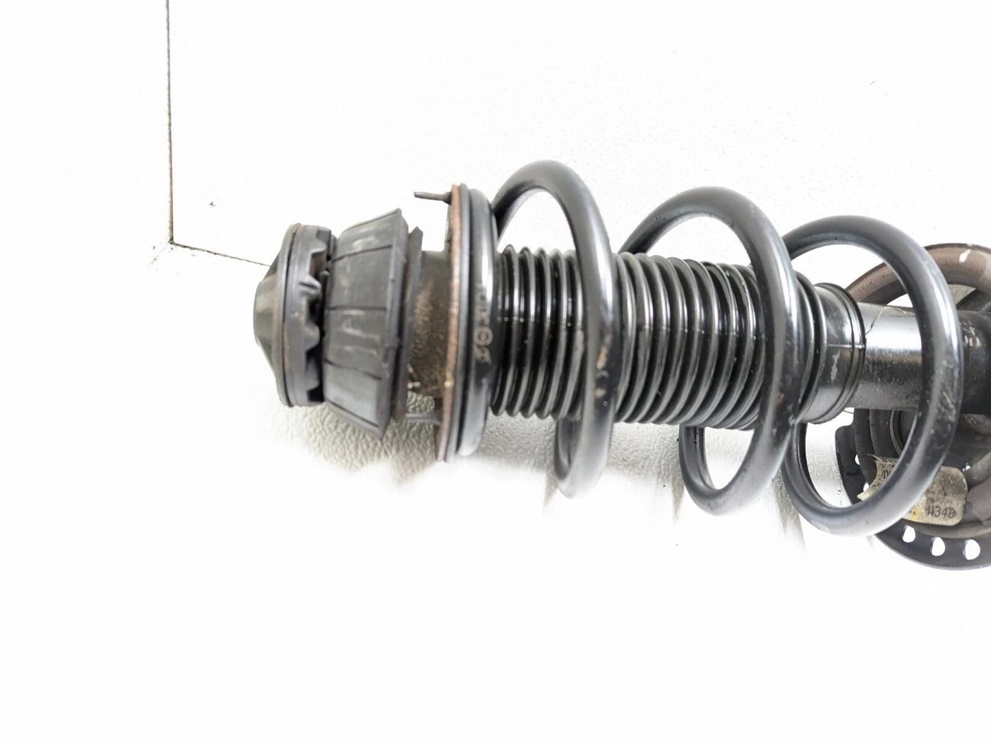 2014 Kia Rio Front Shock Strut Absorber With Spring Pair OEM