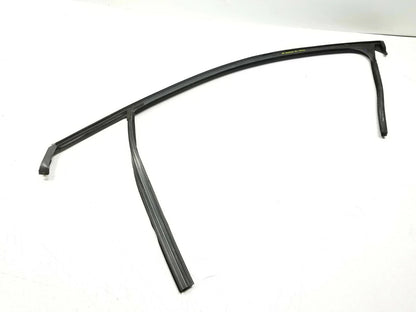 2014 Buick Lacrosse Front Door Upper Window Weatherstrip Seal Passenger Rh OEM
