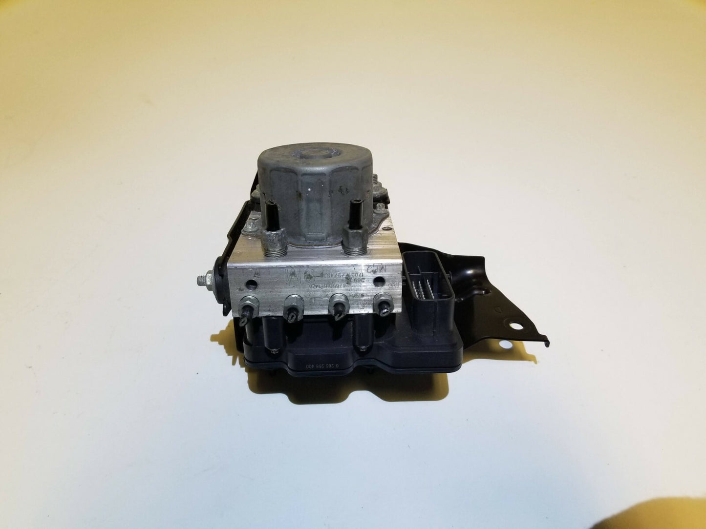 2017 Nissan Rogue ABS Anti Lock Brake Pump OEM
