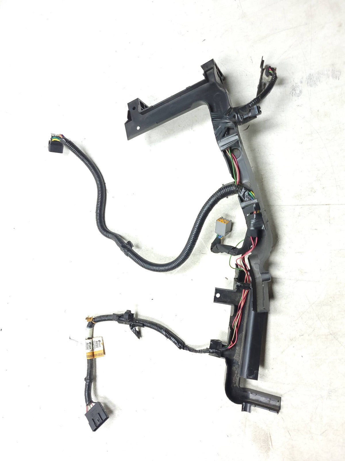 2010 - 2014 Chevrolet Suburban Seat Wire Wiring Harness Driver Side Left OEM