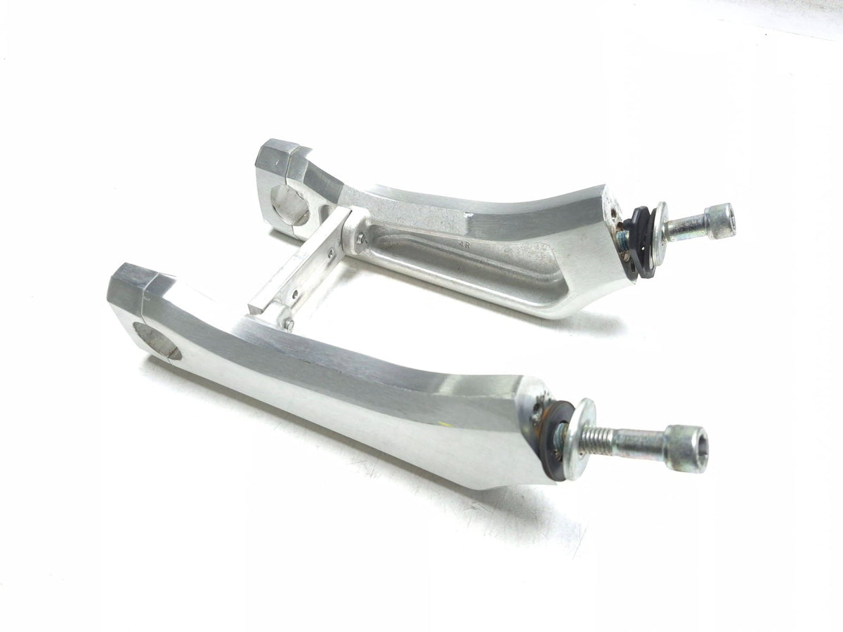 2009 Suzuki Boulevard M109r Vzr1800 Handlebar Riser Holder Left & Right OEM