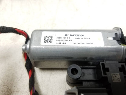 2022 Chevrolet Trailblazer Sunroof Motor & Wire Harness 2pcs OEM
