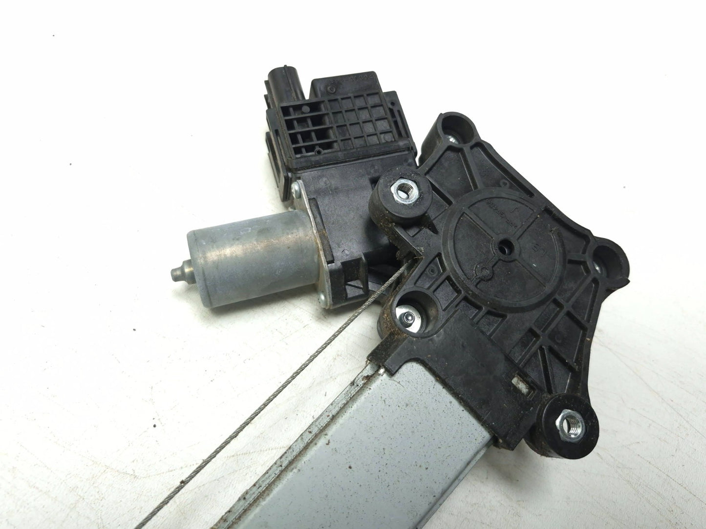 2022 Subaru Crosstrek Front Door Window Regulator Motor Left Driver Side OEM