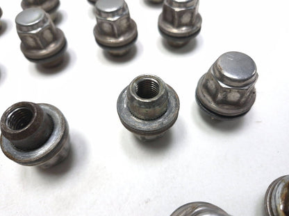2004 Toyota Corolla Matrix Wheel Lug Nut 20pcs OEM