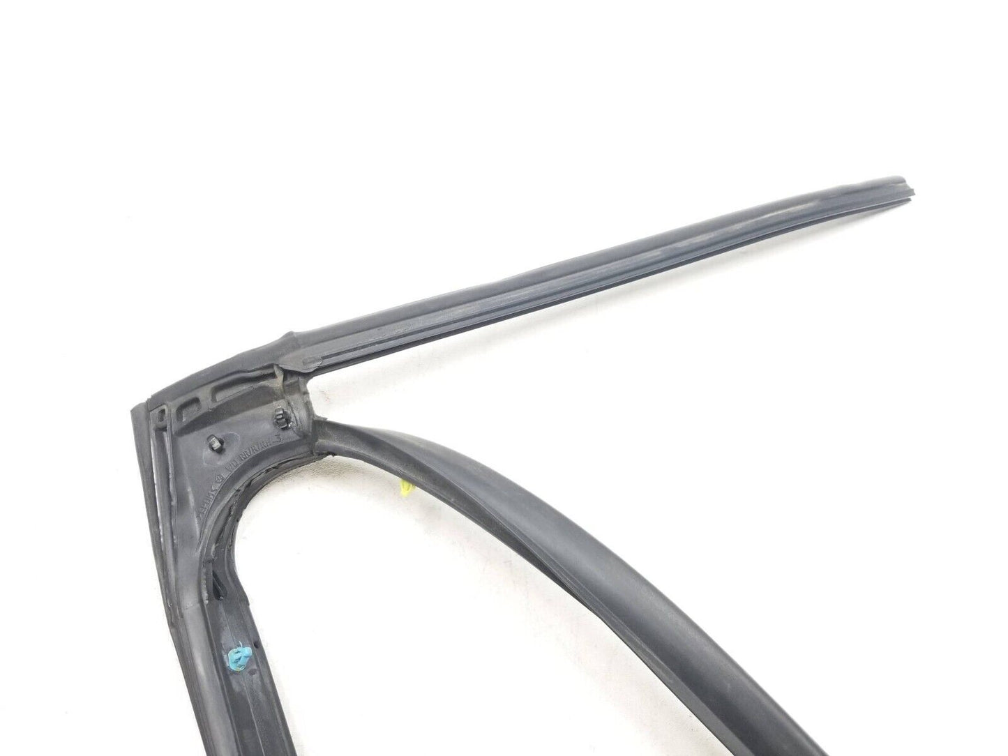 11 - 22 Dodge Durango Door Weatherstrip Seal Rear Passenger Side Right 2pcs OEM