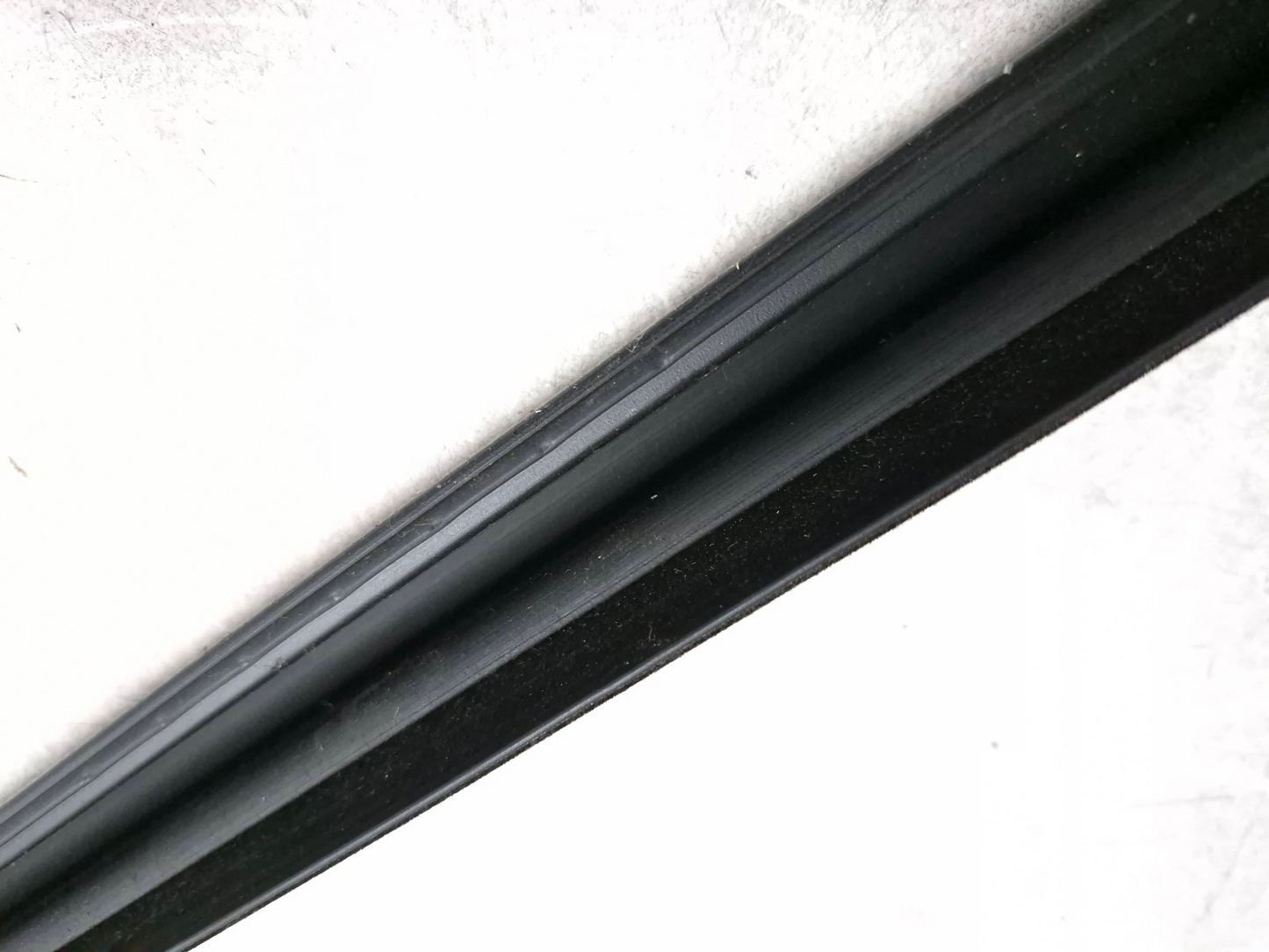 2010 Nissan Maxima Front Left Door Weatherstrip Seal OEM