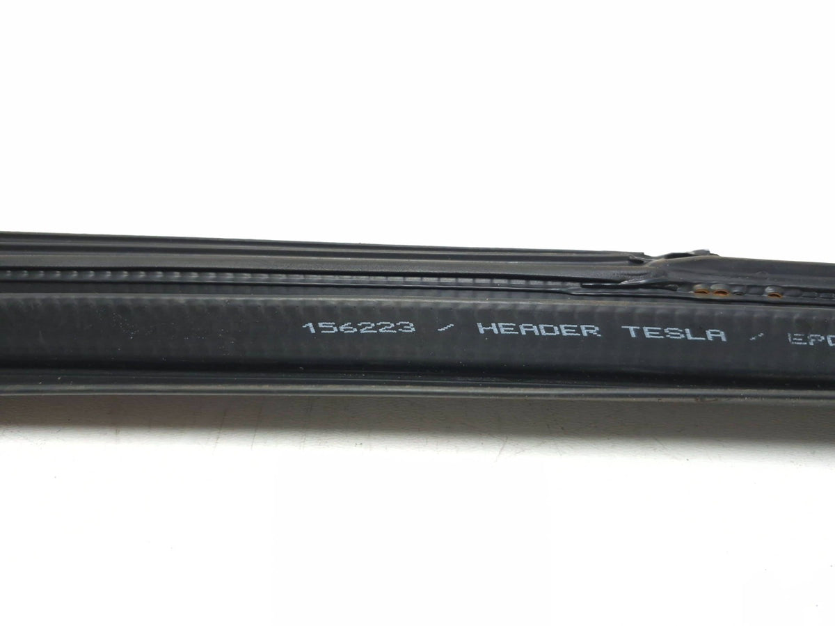 2020 Tesla Model 3 Front Left Driver Door Body Weatherstrip Seal OEM