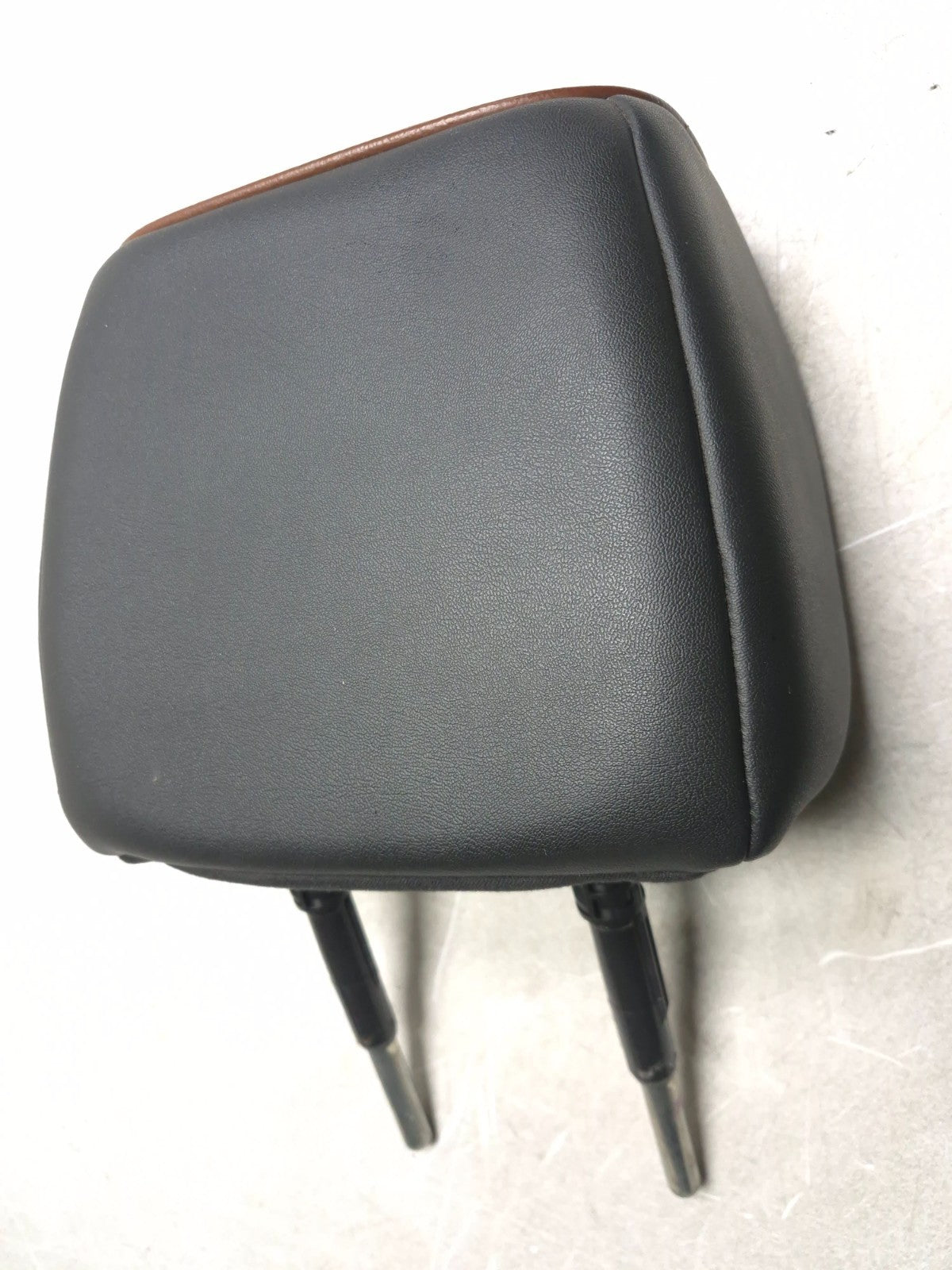 2007 Lincoln Navigator Front Driver Headrest OEM