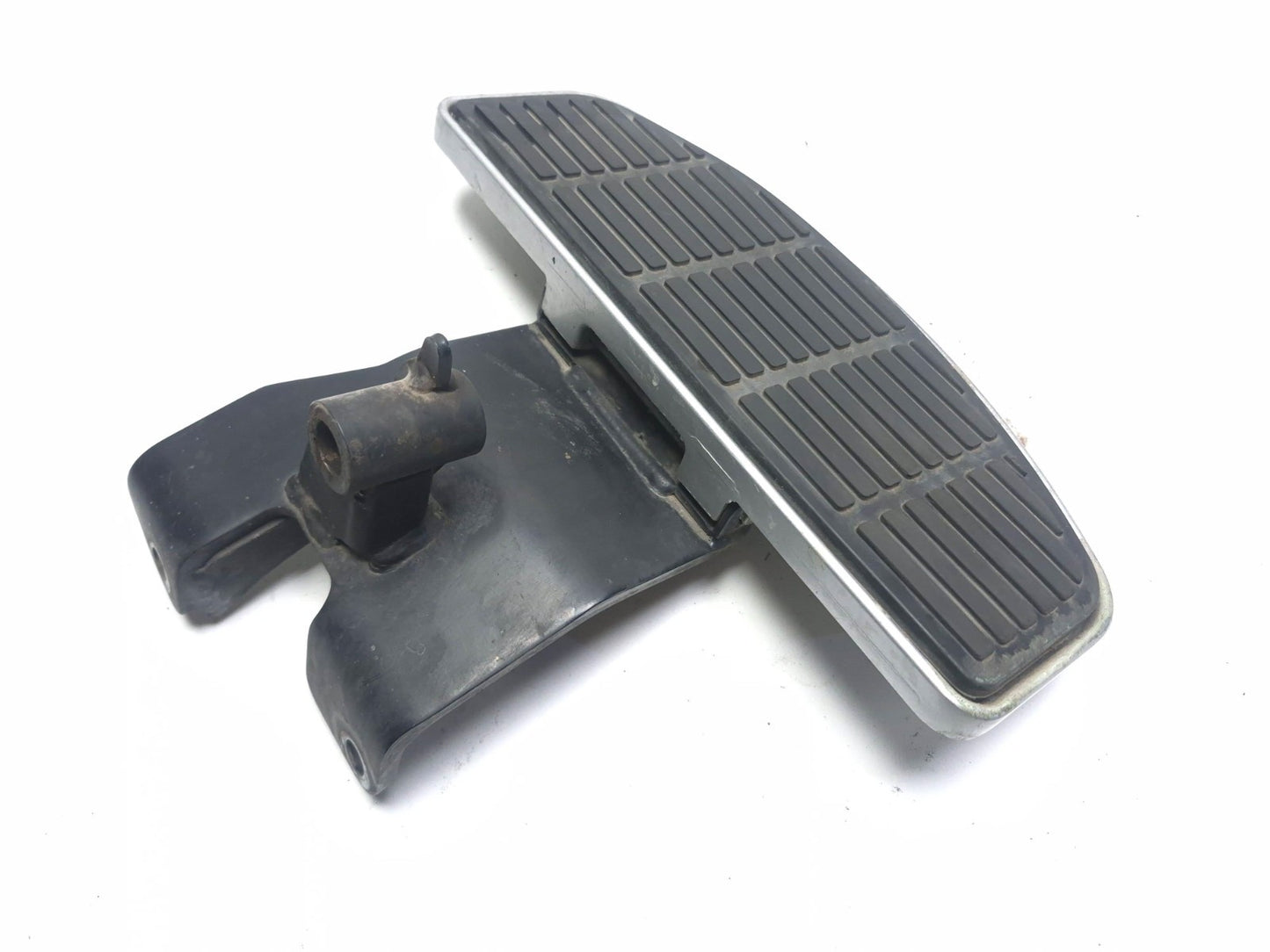2005 Suzuki C50 Boulevard Front Footrest Right & Left Pair OEM