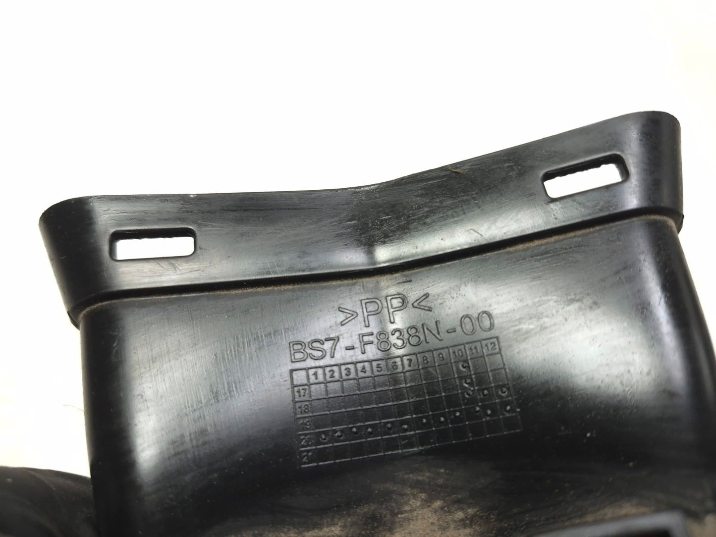 2024 Yamaha R3 Yzfr3 Front Air Duct Fairing Cowl OEM