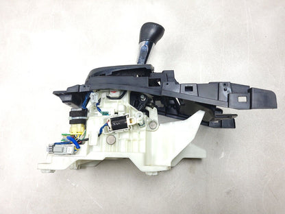 2007-2010 Mitsubishi Outlander Automatic Transmission Gear Shifter  OEM