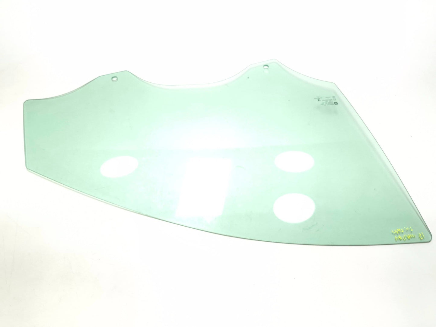 2017 Chevrolet Malibu Front Door Window Glass Passenger Side Right OEM